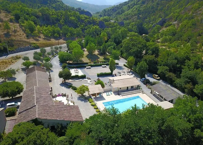 Camping Le Chambron